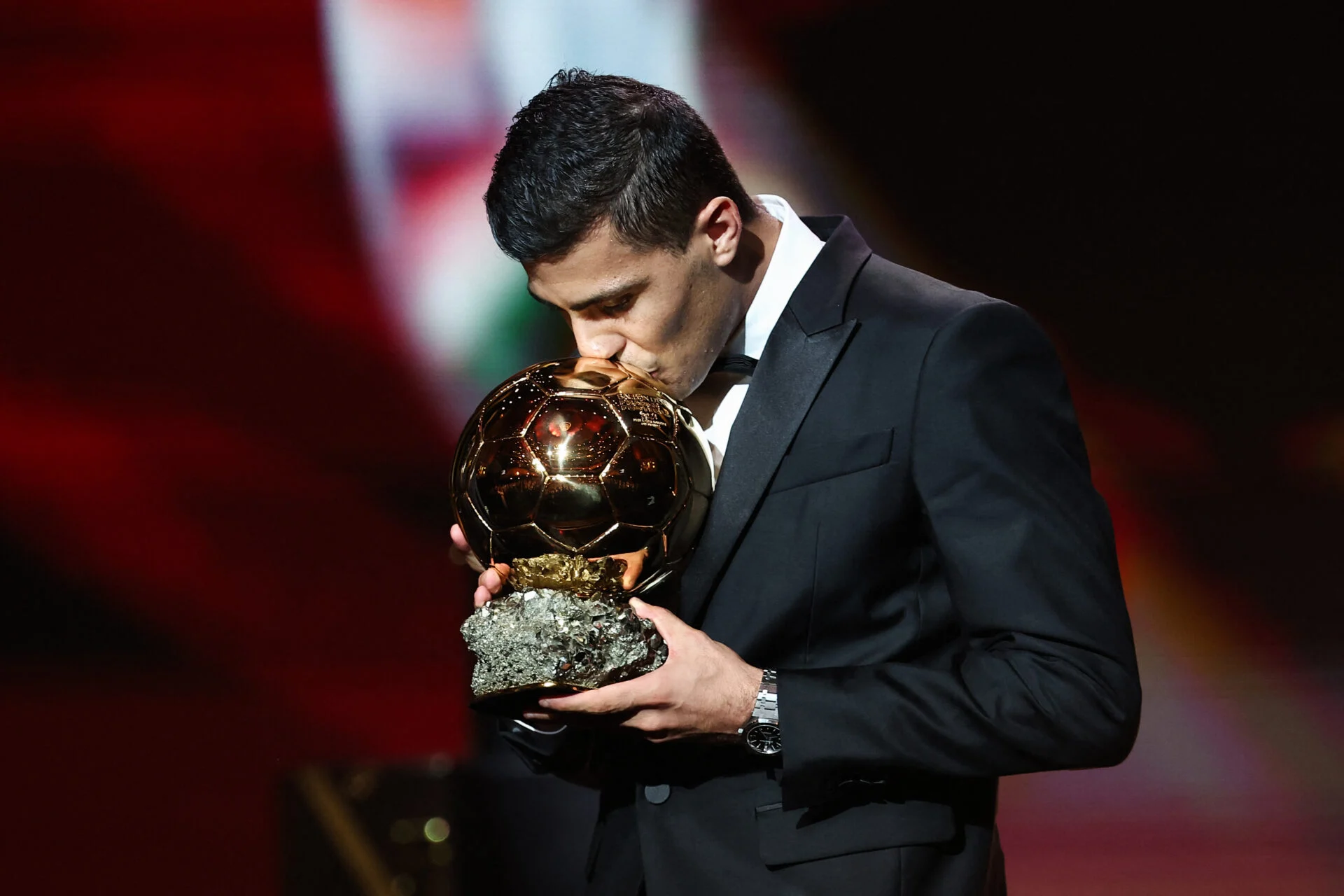 RODRI GANHA A BOLA DE OURO DE 2024