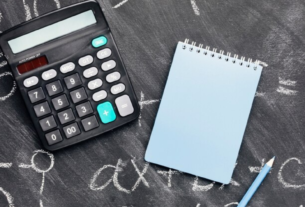 CIENTISTAS RESOLVEM PROBLEMA MATEMATICO DE 124 ANOS